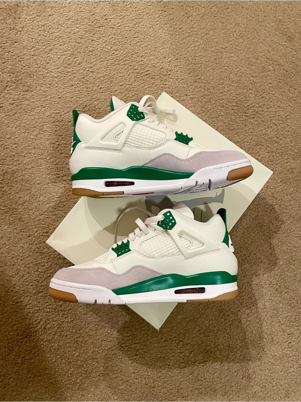 Nike SB x Air Jordan 4 Retro SP ‘Pine Green’